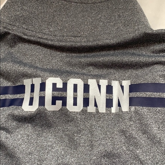 Victoria’s Secret workout shirt - Picture 6 of 7